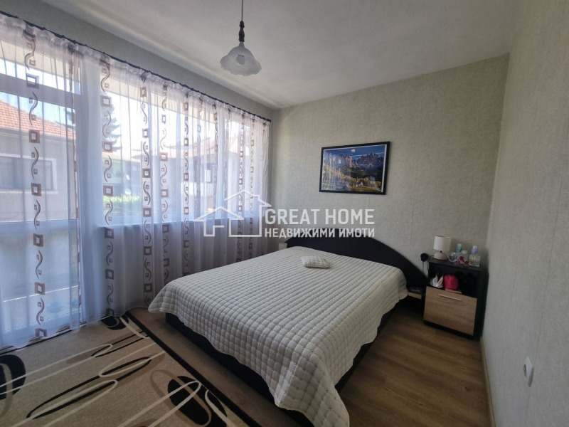 Продава 4-СТАЕН, град Търговище, Център • 145000 € / 283595.35 лв. • 42432067 1 — Holmes.bg Продава 4-СТАЕН, град Търговище, Център • 145000 € / 283595.35 лв. • 42432067 1