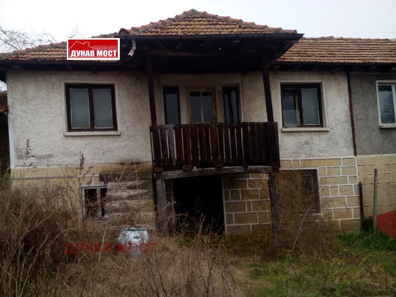 Продава  Къща област Русе , с. Волово , на главния път Русе-София, 100 кв.м | 56522577