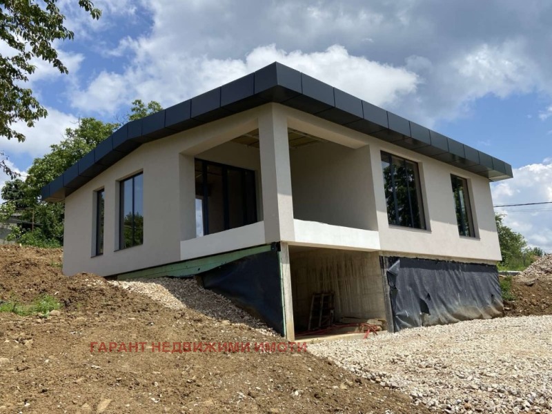 Продава КЪЩА, област Габрово, с. Борики • 215600 € / 421676.95 лв. • 87961682 1 — Holmes.bg Продава КЪЩА, област Габрово, с. Борики • 215600 € / 421676.95 лв. • 87961682 1