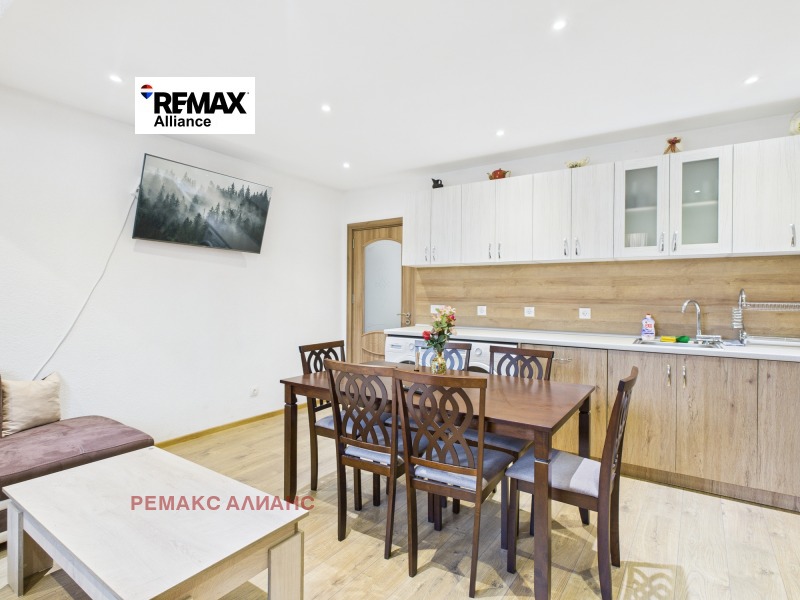 Продава 3-СТАЕН, област София, гр. Пирдоп • 97500 € / 190693.42 лв. • 28832485 1 — Holmes.bg Продава 3-СТАЕН, област София, гр. Пирдоп • 97500 € / 190693.42 лв. • 28832485 1