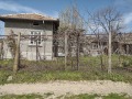 Продава КЪЩА, област Търговище, с. Стража • 65000 € / 127128.95 лв. • 97476724 2 — Holmes.bg Продава КЪЩА, област Търговище, с. Стража • 65000 € / 127128.95 лв. • 97476724 2
