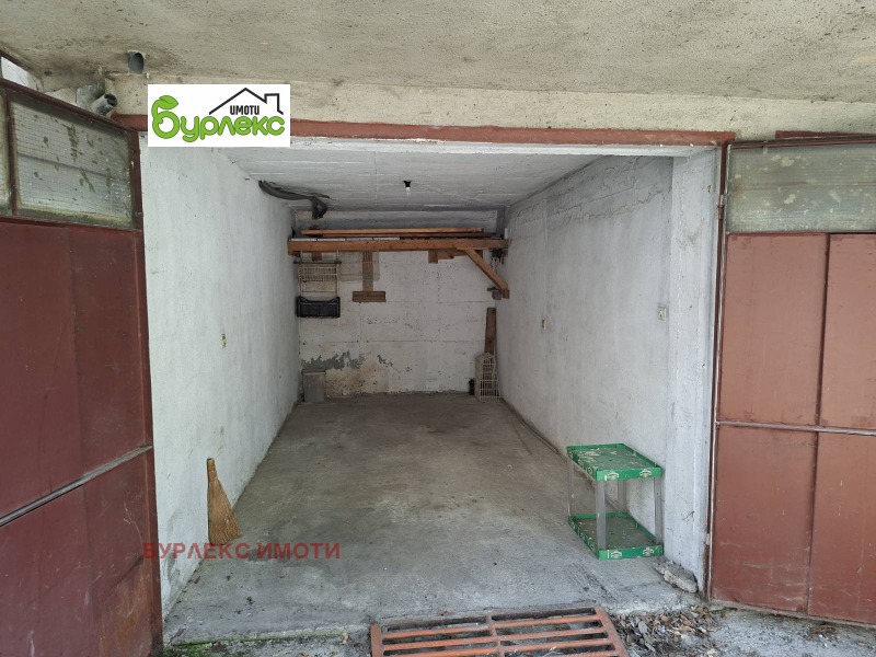 Продава ГАРАЖ, ПАРКОМЯСТО, град Варна, Център • 43000 € • 54359545 1 — Holmes.bg Продава ГАРАЖ, ПАРКОМЯСТО, град Варна, Център • 43000 € • 54359545 1