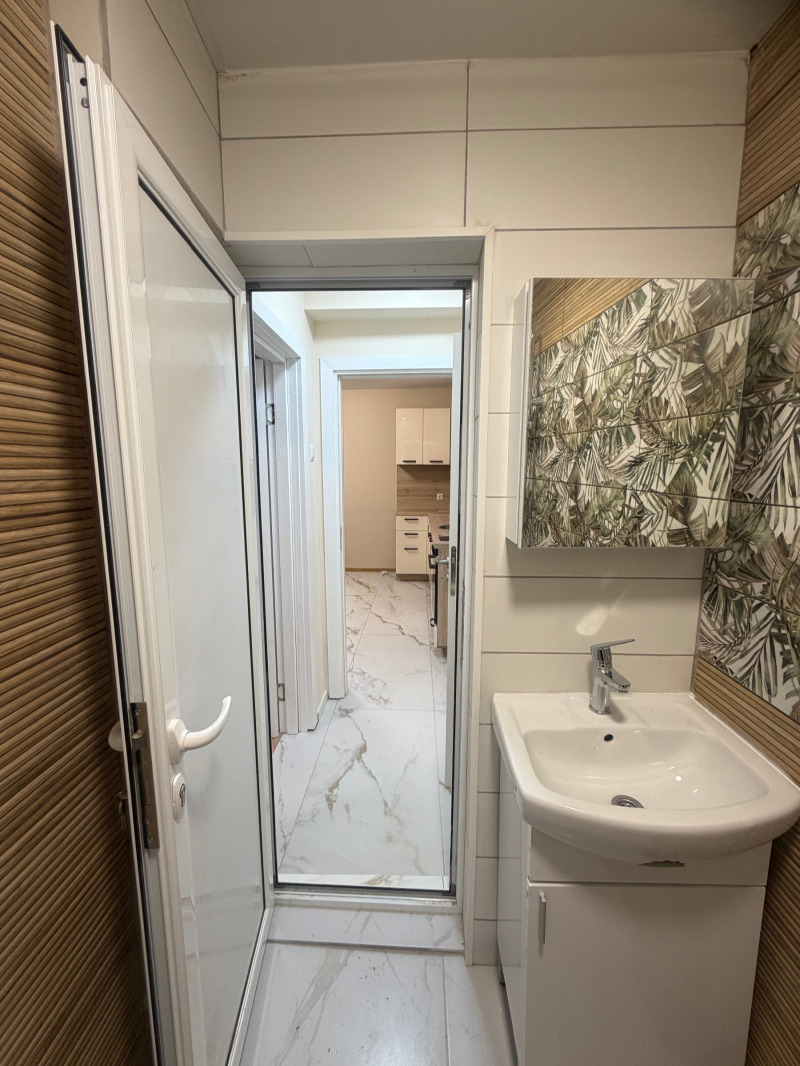 Продава 3-СТАЕН, град Враца, Център • 128000 € / 250346.24 лв. • 61887601 1 — Holmes.bg Продава 3-СТАЕН, град Враца, Център • 128000 € / 250346.24 лв. • 61887601 1