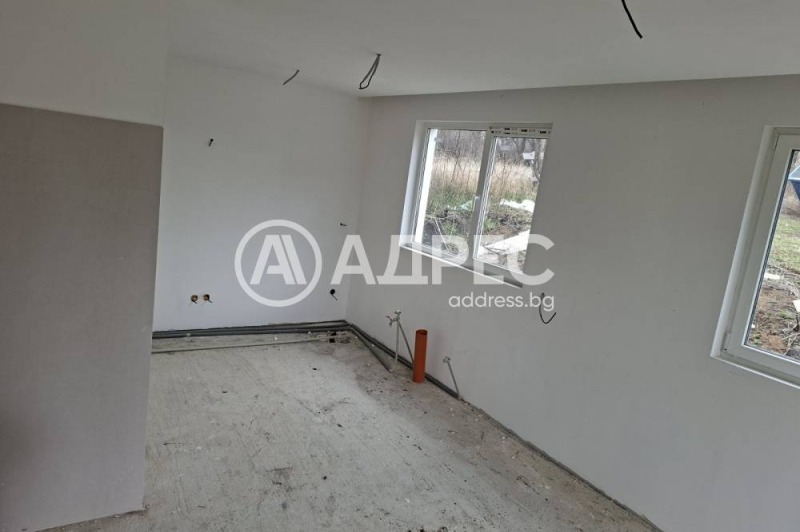 Продава КЪЩА, област София, с. Пожарево • 240000 € / 469399.20 лв. • 40139917 1 — Holmes.bg Продава КЪЩА, област София, с. Пожарево • 240000 € / 469399.20 лв. • 40139917 1