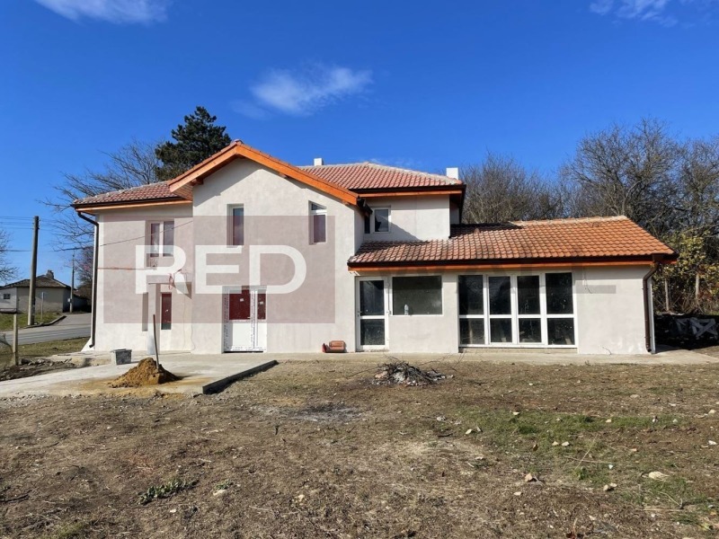 Продава КЪЩА, област Варна, с. Изгрев • 115000 € • 49816408 1 — Holmes.bg Продава КЪЩА, област Варна, с. Изгрев • 115000 € • 49816408 1