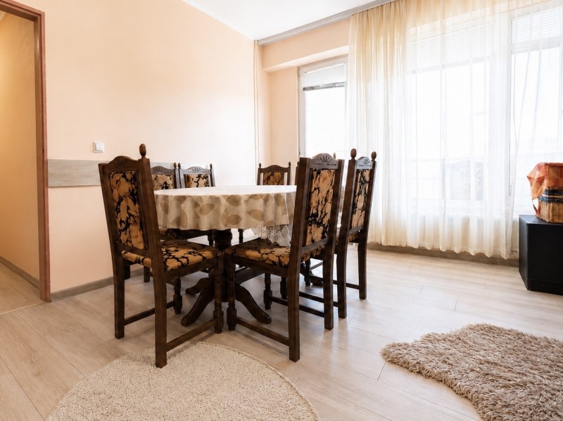 Продава 3-СТАЕН, град Велико Търново, Бузлуджа • 96000 € / 187759.68 лв. • 13896692 1 — Holmes.bg Продава 3-СТАЕН, град Велико Търново, Бузлуджа • 96000 € / 187759.68 лв. • 13896692 1
