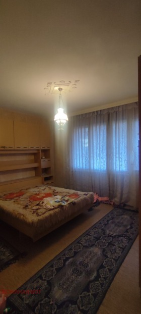 Продава Етаж от къща, гр. Асеновград
