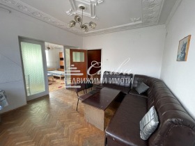 Обява Продава МНОГОСТАЕН,град Шумен, Пазара