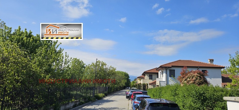 Продава ПАРЦЕЛ, град Пловдив, Коматевски възел • 982335 € / 1921280.26 лв. • 22453252 1 — Holmes.bg Продава ПАРЦЕЛ, град Пловдив, Коматевски възел • 982335 € / 1921280.26 лв. • 22453252 1