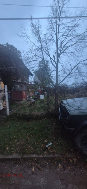 Обява Продава КЪЩА,град София, с. Иваняне