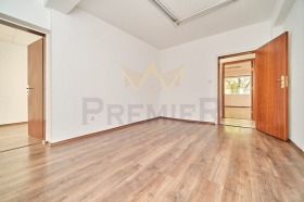 ОФИС, 154 m2 - Holmes.bg ОФИС, 154 m2