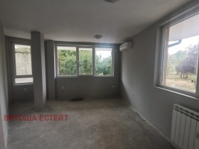 АТЕЛИЕ, ТАВАН, 130 m2 - Holmes.bg АТЕЛИЕ, ТАВАН, 130 m2