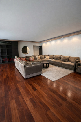 МНОГОСТАЕН, 254 m2 - Holmes.bg МНОГОСТАЕН, 254 m2