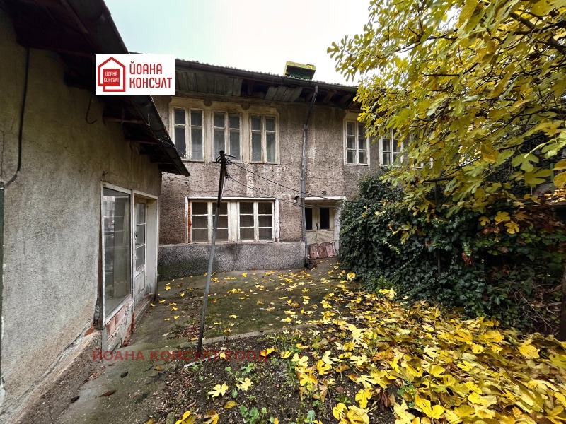 Продава КЪЩА, област Плевен, гр. Никопол • 18000 € / 35204.94 лв. • 70111045 1 — Holmes.bg Продава КЪЩА, област Плевен, гр. Никопол • 18000 € / 35204.94 лв. • 70111045 1