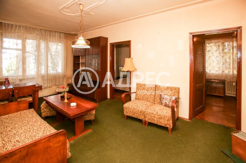 Продава 3-СТАЕН, град София, Център • 320000 € / 625865.60 лв. • 12085648 1 — Holmes.bg Продава 3-СТАЕН, град София, Център • 320000 € / 625865.60 лв. • 12085648 1