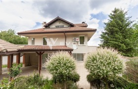 Обява Продава КЪЩА,град София, Драгалевци>