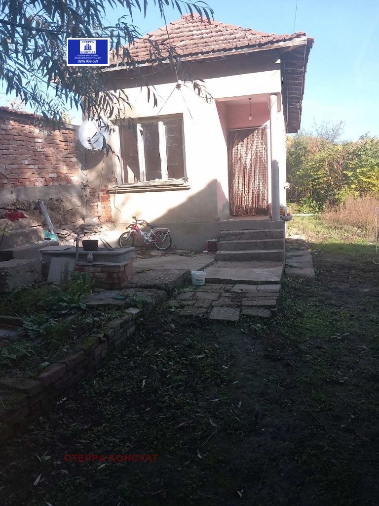 Продава КЪЩА, област Враца, с. Гложене • 18000 лв. / 9203.25 € • 10173201 1 — Holmes.bg Продава КЪЩА, област Враца, с. Гложене • 18000 лв. / 9203.25 € • 10173201 1