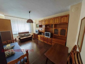 Продава Етаж от къща, град Шумен