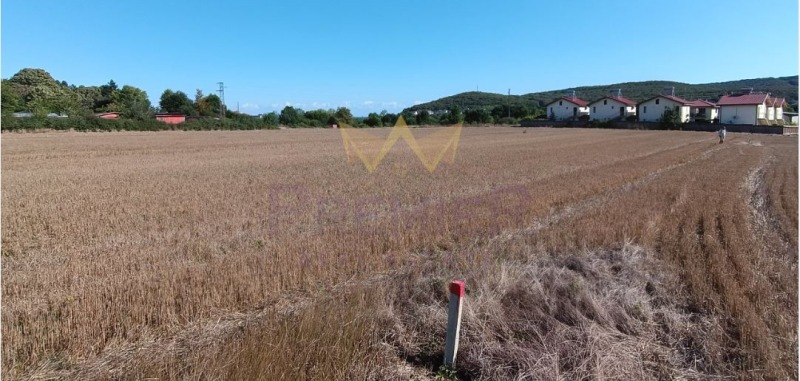 Продава ПАРЦЕЛ, област Варна, с. Шкорпиловци • 493500 € / 965202.10 лв. • 34684594 1 — Holmes.bg Продава ПАРЦЕЛ, област Варна, с. Шкорпиловци • 493500 € / 965202.10 лв. • 34684594 1