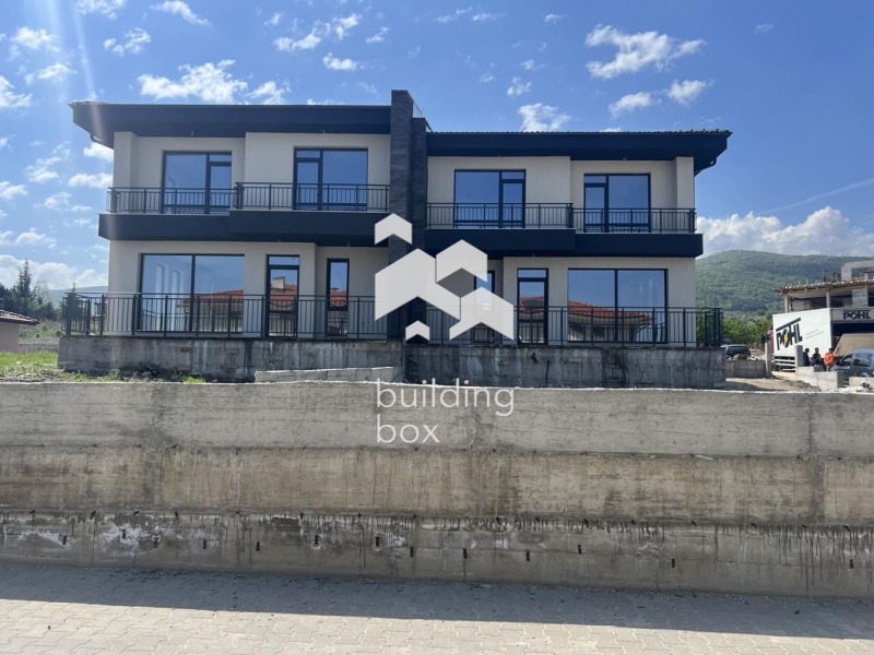 Продава КЪЩА, област Пловдив, с. Белащица • 322000 € / 629777.26 лв. • 91937725 1 — Holmes.bg Продава КЪЩА, област Пловдив, с. Белащица • 322000 € / 629777.26 лв. • 91937725 1