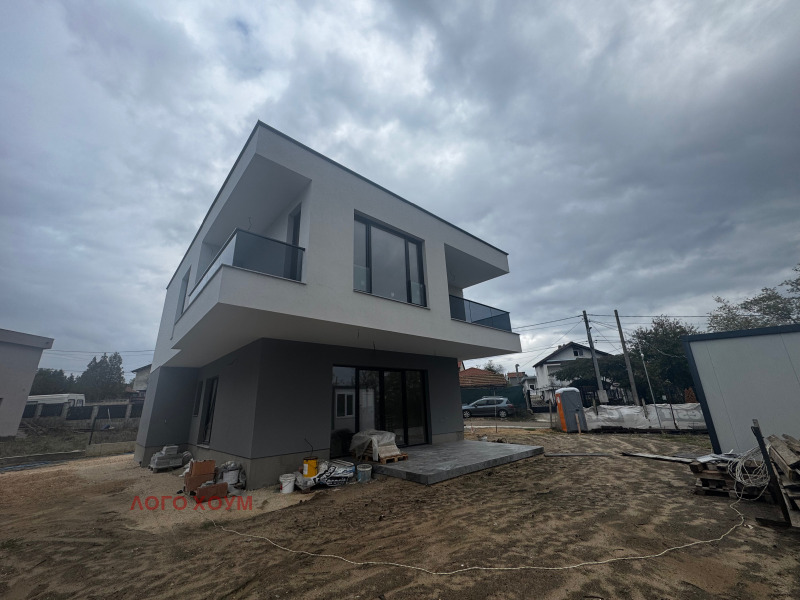 Продава КЪЩА, град Варна, м-т Боровец - юг • 257000 € / 502648.31 лв. • 27717216 1 — Holmes.bg Продава КЪЩА, град Варна, м-т Боровец - юг • 257000 € / 502648.31 лв. • 27717216 1