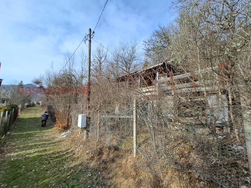 Продава КЪЩА, област София, с. Батулия • 8800 € • 35367759 1 — Holmes.bg Продава КЪЩА, област София, с. Батулия • 8800 € • 35367759 1