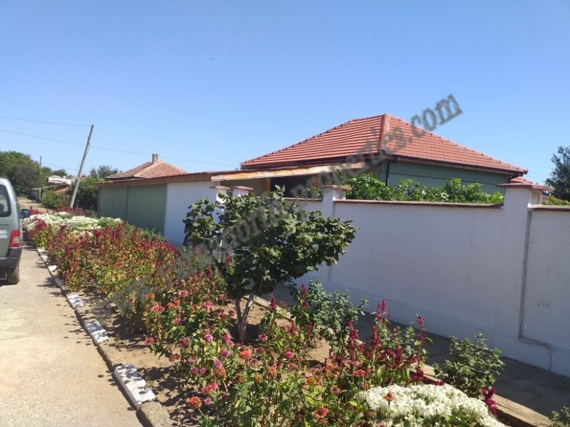 Продава КЪЩА, област Добрич, с. Дропла • 89000 € / 174068.87 лв. • 91558948 1 — Holmes.bg Продава КЪЩА, област Добрич, с. Дропла • 89000 € / 174068.87 лв. • 91558948 1