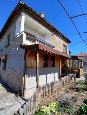 Обява Продава КЪЩА,град София, с. Локорско