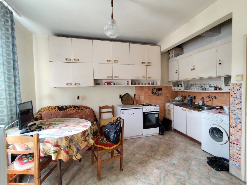 Продава 3-СТАЕН, град София, Яворов • 305000 € / 596528.15 лв. • 47564882 1 — Holmes.bg Продава 3-СТАЕН, град София, Яворов • 305000 € / 596528.15 лв. • 47564882 1