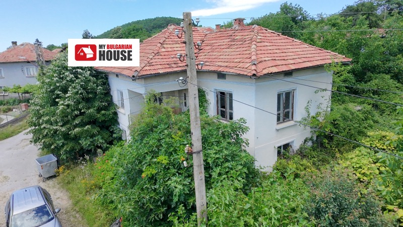 Продава КЪЩА, област Враца, с. Синьо бърдо • 17990 € / 35185.38 лв. • 88107653 1 — Holmes.bg Продава КЪЩА, област Враца, с. Синьо бърдо • 17990 € / 35185.38 лв. • 88107653 1