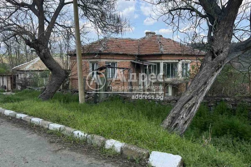 Продава  Къща, област Бургас, с. Завет • 16 500 EUR • ID 84585205 — holmes.bg - [1] 