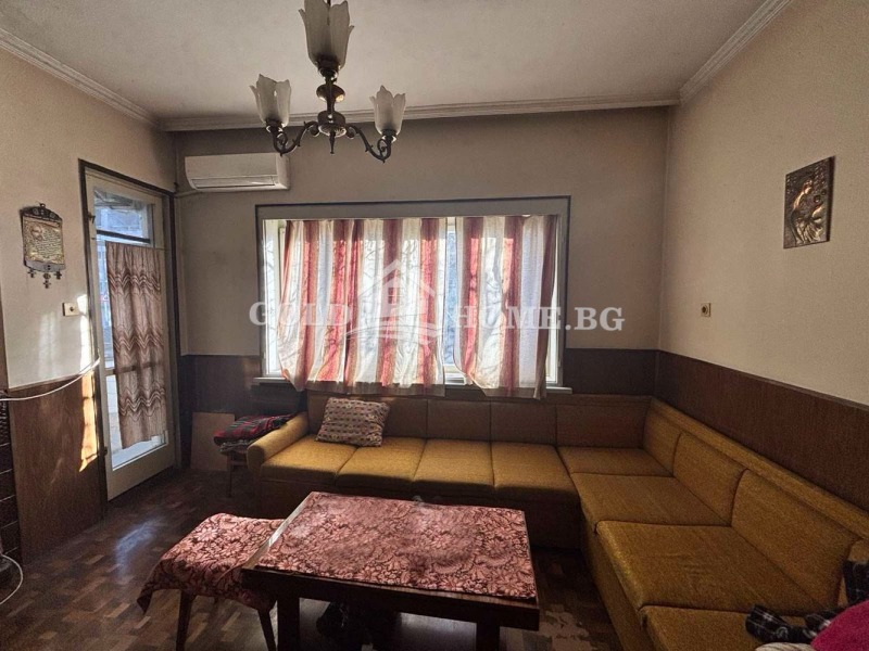 Продава ЕТАЖ ОТ КЪЩА, град Пловдив, Център • 300000 € • 31516189 1 — Holmes.bg Продава ЕТАЖ ОТ КЪЩА, град Пловдив, Център • 300000 € • 31516189 1