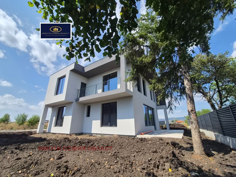 Продава КЪЩА, област София, гр. Костинброд • 375000 € • 51421464 1 — Holmes.bg Продава КЪЩА, област София, гр. Костинброд • 375000 € • 51421464 1