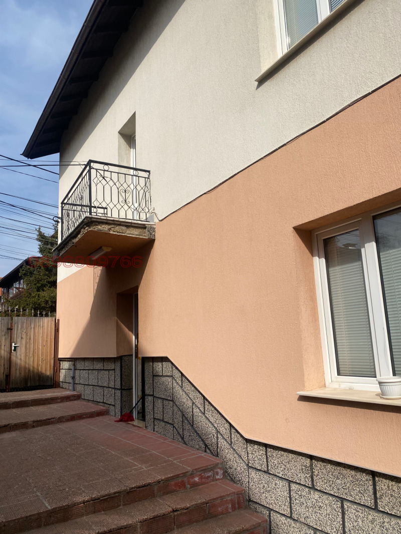 Продава КЪЩА, град София, с. Бистрица • 450000 € / 880123.50 лв. • 35964878 1 — Holmes.bg Продава КЪЩА, град София, с. Бистрица • 450000 € / 880123.50 лв. • 35964878 1