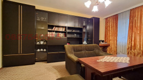 Обява Продава 3-СТАЕН,град Добрич, Център