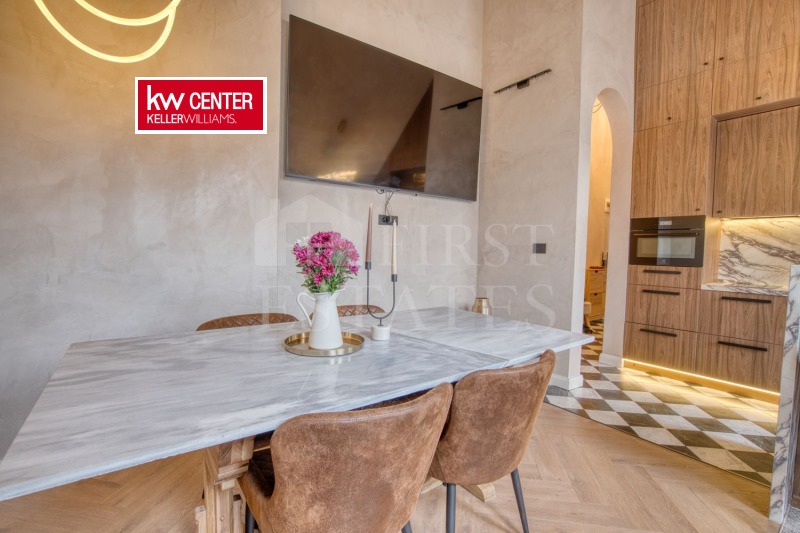 Продава 2-СТАЕН, град София, Център • 530050 € / 1036687.69 лв. • 10122285 1 — Holmes.bg Продава 2-СТАЕН, град София, Център • 530050 € / 1036687.69 лв. • 10122285 1