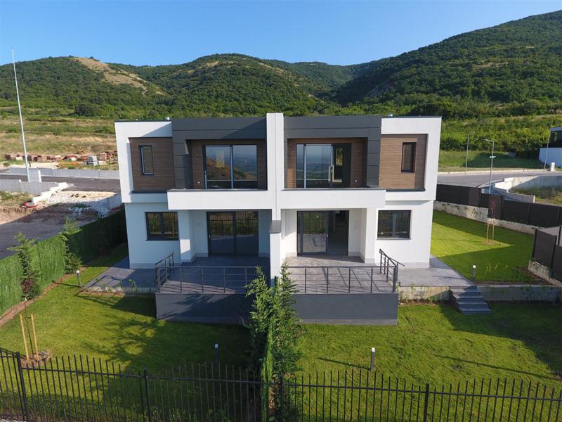 Продава  Къща, област Пловдив, с. Марково •  280 000 EUR • ID 82612199 — holmes.bg - [1] 