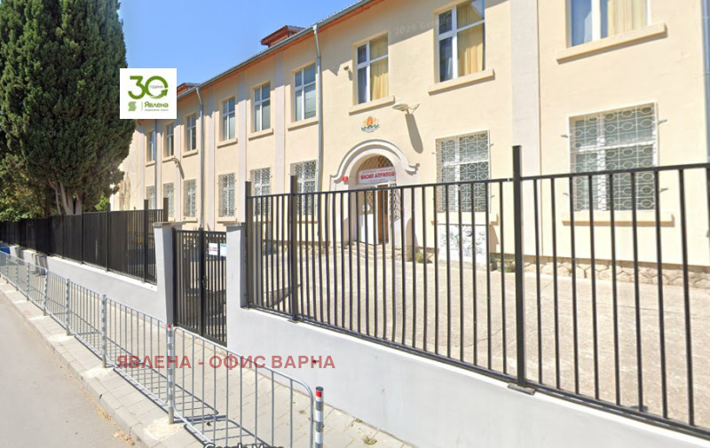 Продава 3-СТАЕН, град Варна, Лятно кино Тракия • 153000 € / 299241.99 лв. • 46017402 1 — Holmes.bg Продава 3-СТАЕН, град Варна, Лятно кино Тракия • 153000 € / 299241.99 лв. • 46017402 1