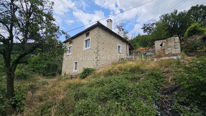Продава КЪЩА, област Смолян, с. Давидково • 69000 € / 134952.27 лв. • 62536454 1 — Holmes.bg Продава КЪЩА, област Смолян, с. Давидково • 69000 € / 134952.27 лв. • 62536454 1