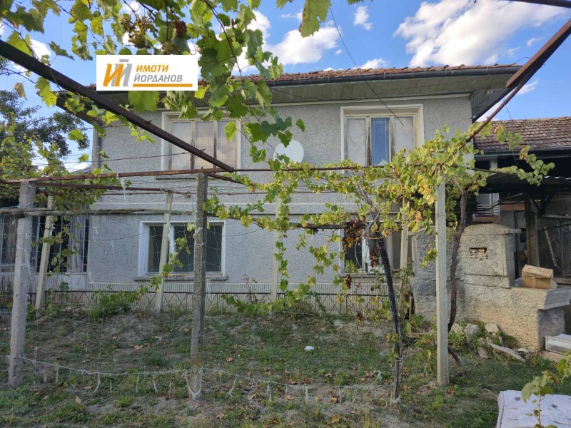 Продава КЪЩА, област Велико Търново, с. Леденик • 103000 € • 93872942 1 — Holmes.bg Продава КЪЩА, област Велико Търново, с. Леденик • 103000 € • 93872942 1