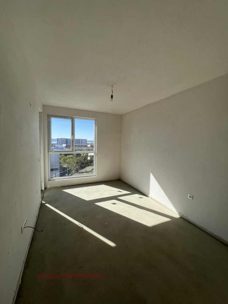 Продава 2-СТАЕН, град Бургас, Мадика • 115900 € / 226680.70 лв. • 55153579 1 — Holmes.bg Продава 2-СТАЕН, град Бургас, Мадика • 115900 € / 226680.70 лв. • 55153579 1