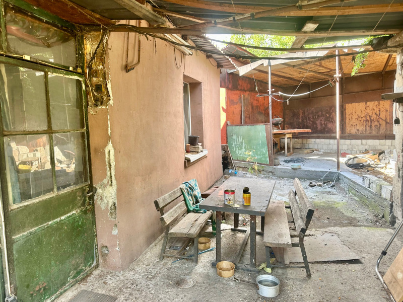 Продава КЪЩА, град София, Христо Ботев • 109999 € / 215139.34 лв. • 69219445 1 — Holmes.bg Продава КЪЩА, град София, Христо Ботев • 109999 € / 215139.34 лв. • 69219445 1