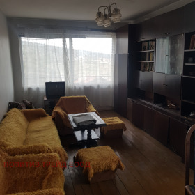 Продажба на четеристайни апартаменти в област Кюстендил - изображение 5 