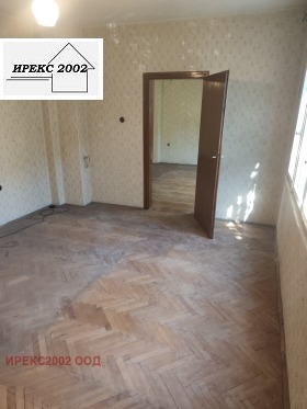 Продава 3-стаен, град София
