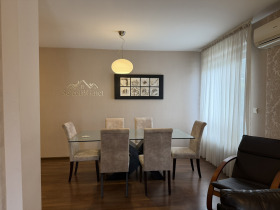 Обява Продава 3-СТАЕН,град Велико Търново, Център