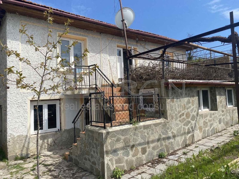Продава  Къща, област Варна, с. Зорница • 89 900 EUR • ID 57990136 — holmes.bg - [1] 