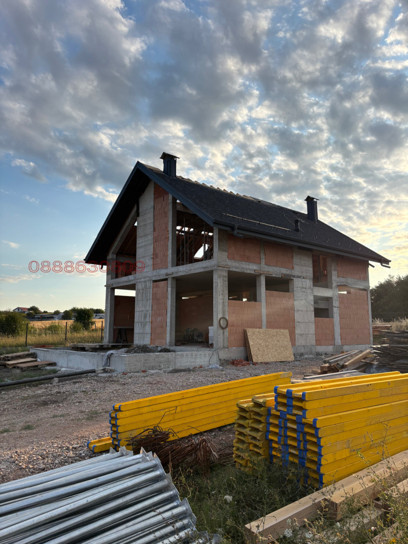 Продава КЪЩА, област София, с. Хераково • 355000 € / 694319.65 лв. • 80394328 1 — Holmes.bg Продава КЪЩА, област София, с. Хераково • 355000 € / 694319.65 лв. • 80394328 1