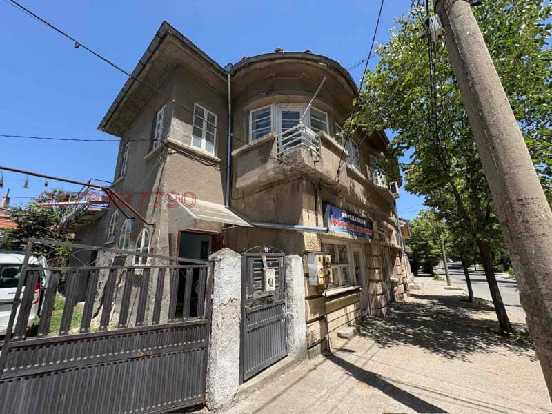 Продава КЪЩА, град Разград, Варош • 499000 € • 52363961 1 — Holmes.bg Продава КЪЩА, град Разград, Варош • 499000 € • 52363961 1