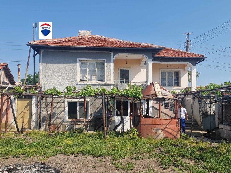 Продава  Къща, област Пловдив, с. Конуш • 78 000 EUR • ID 46775983 — holmes.bg - [1] 