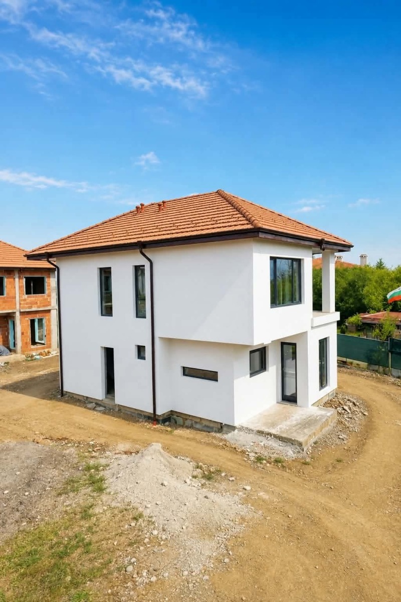 Продава КЪЩА, област София, гр. Костинброд • 319000 € • 83216098 1 — Holmes.bg Продава КЪЩА, област София, гр. Костинброд • 319000 € • 83216098 1